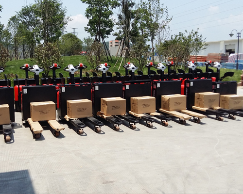 全電動(dong)交流2.2噸搬運車(chē)批量交車